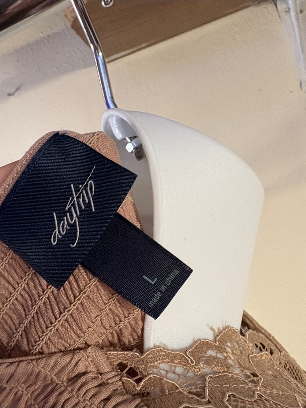Daytrip Lace V-Neck Sleeveless Camisole in Tan - Picture 2 of 4